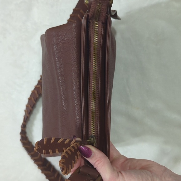 Isabella Fiore Italian Leather Crossbody - Picture 8 of 15